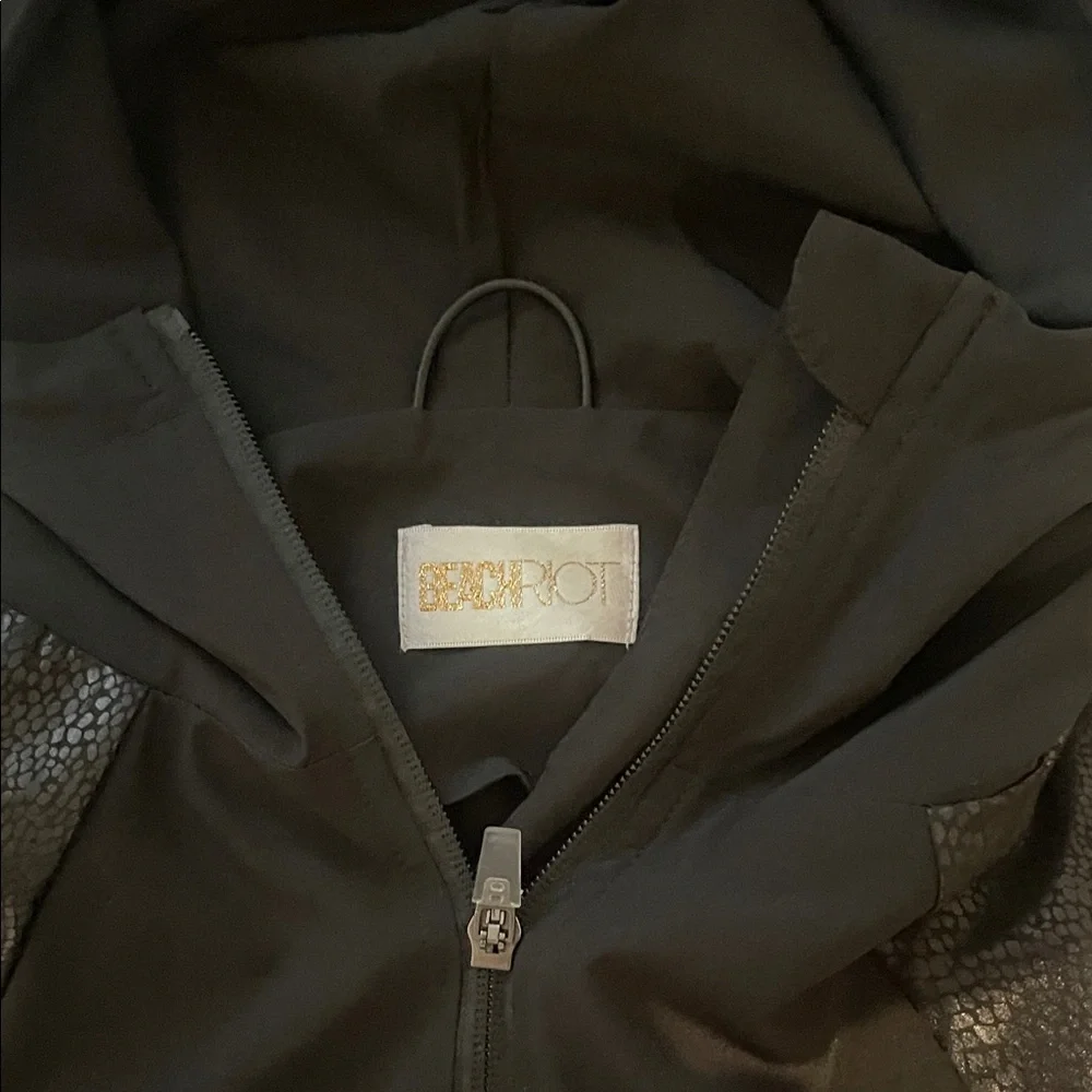 Beach Riot Black Hooded Jacket - Picture 2 of 7